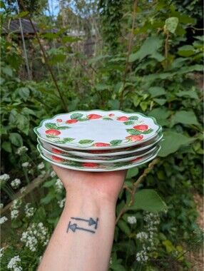 Strawberry Cottagecore Melamine Side or Dessert Plates, Brand New, Set of 4